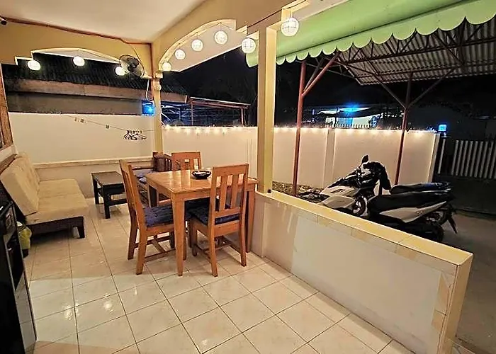 Hostel Island Vibes *